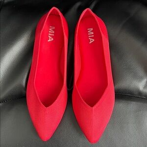 MIA Vibrant Red Pointed Flats